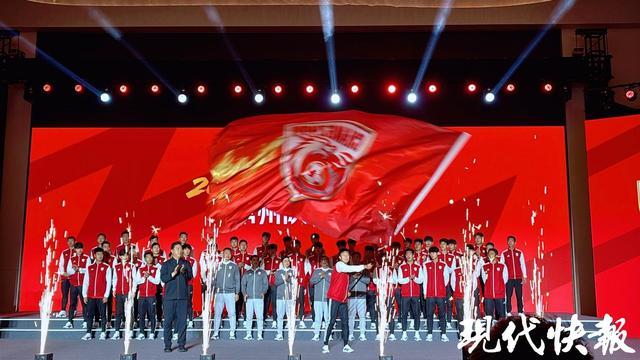 博鱼体育登录入口-苏超常州队主教练郑小田：以最佳的状态迎战学霸南通队